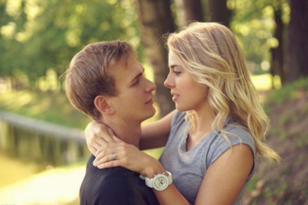 接吻的好處和技巧有哪些?一起看看接吻的神奇效果 接吻的好處和技巧有哪些?一起看看接吻的神奇效果