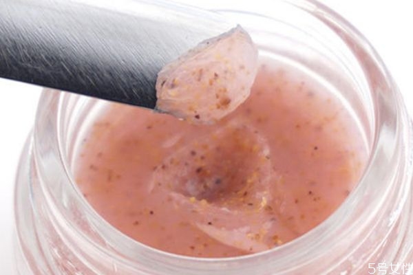 磨砂膏為什么不能天天用 過度去角質(zhì)會(huì)損傷皮膚 磨砂膏為什么不能天天用 過度去角質(zhì)會(huì)損傷皮膚