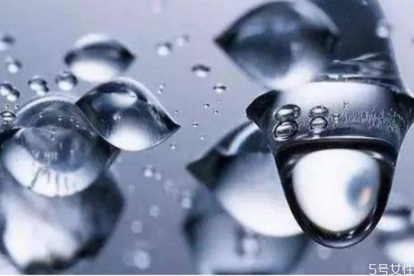 透明質(zhì)酸和透明質(zhì)酸鈉有什么區(qū)別 透明質(zhì)酸鈉的危害 透明質(zhì)酸和透明質(zhì)酸鈉有什么區(qū)別 透明質(zhì)酸鈉的危害