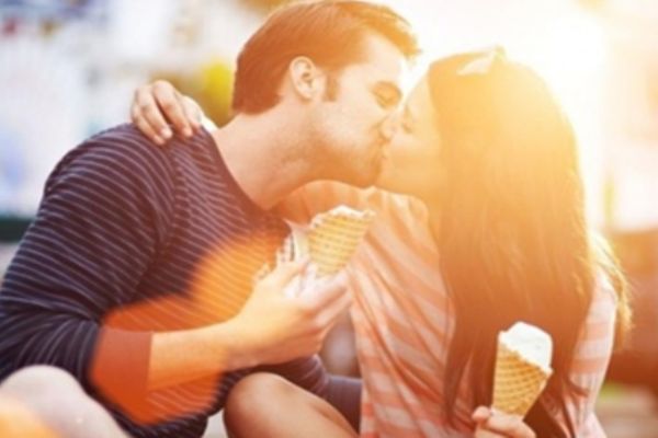 接吻的好處和技巧有哪些?一起看看接吻的神奇效果 接吻的好處和技巧有哪些?一起看看接吻的神奇效果