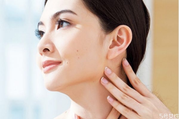 激光祛痘的原理是什么 激光祛痘的危害性 激光祛痘的原理是什么 激光祛痘的危害性