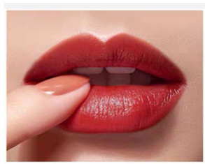 哪個(gè)牌子的口紅好用 盤(pán)盤(pán)這七款高人氣好用口紅