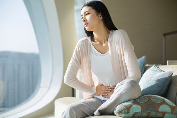 練瑜伽可以改善便秘嗎 做什么運(yùn)動(dòng)對(duì)便秘有幫助 練瑜伽可以改善便秘嗎 做什么運(yùn)動(dòng)對(duì)便秘有幫助