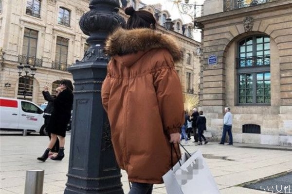 羽絨服充絨量應該多少克最保暖 羽絨服充絨量多少合適