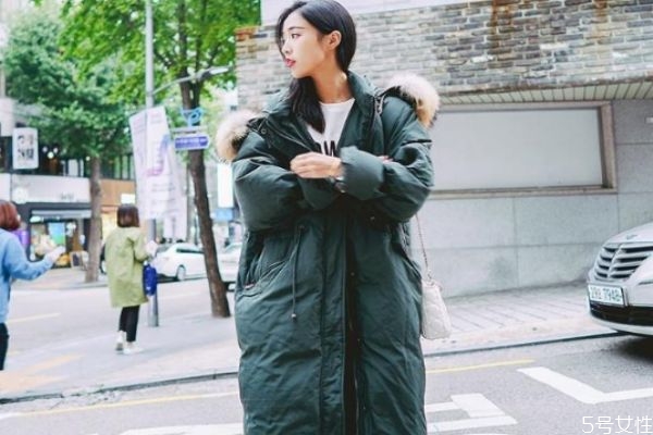 怎樣洗羽絨服干凈又蓬松 在家洗羽絨服的小竅門 怎樣洗羽絨服干凈又蓬松 在家洗羽絨服的小竅門