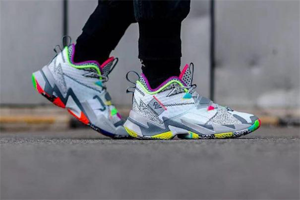 威少3和歐文6哪個(gè)好 威少3和歐文6實(shí)戰(zhàn)對(duì)比測(cè)評(píng) 威少3和歐文6哪個(gè)好 威少3和歐文6實(shí)戰(zhàn)對(duì)比測(cè)評(píng)