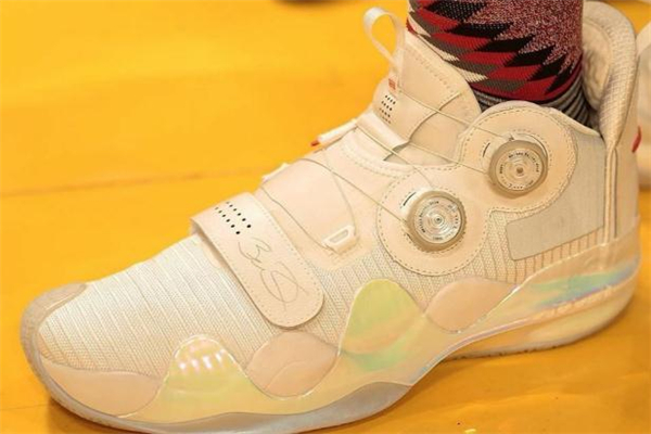 韋德之道8和aj34哪個(gè)好 韋德之道8和aj34對比測評 韋德之道8和aj34哪個(gè)好 韋德之道8和aj34對比測評