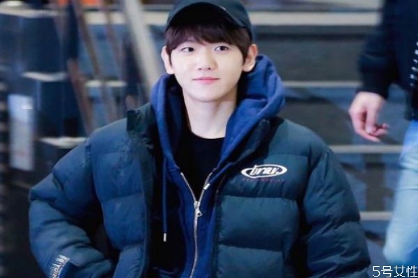 羽絨服是掛放還是疊放 正確收納羽絨服 羽絨服是掛放還是疊放 正確收納羽絨服