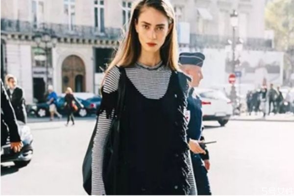 打底衫領(lǐng)子太高怎么改 衣領(lǐng)太高自己怎么處理 打底衫領(lǐng)子太高怎么改 衣領(lǐng)太高自己怎么處理