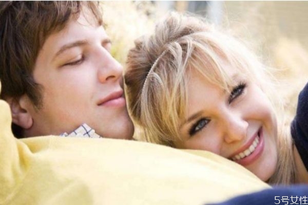 女生追男生的技巧 女生追男生的十大禁忌 女生追男生的技巧 女生追男生的十大禁忌