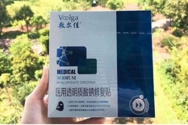 晚上貼了面膜要不要洗一下臉 晚上貼面膜的好處是什么 晚上貼了面膜要不要洗一下臉 晚上貼面膜的好處是什么