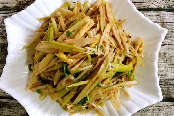 涼拌筍干的做法 涼拌筍干怎么做好吃 涼拌筍干的做法 涼拌筍干怎么做好吃