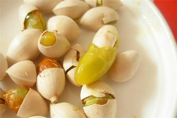 白果能長(zhǎng)期吃嗎 長(zhǎng)期吃白果有副作用嗎