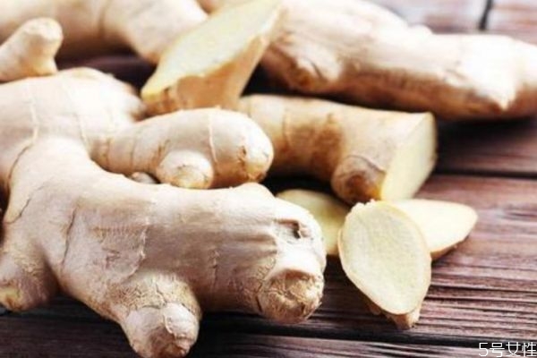生姜可以直接吃嗎 吃生姜有什么注意的呢 生姜可以直接吃嗎 吃生姜有什么注意的呢