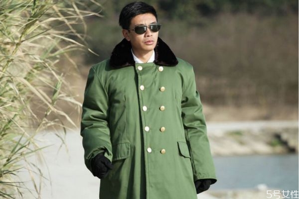 軍大衣是什么時候出來的 軍大衣有多重 軍大衣是什么時候出來的 軍大衣有多重