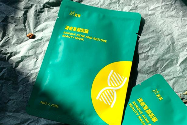 綠芙芙面膜怎么樣 綠芙芙用完需要洗臉嗎 綠芙芙面膜怎么樣 綠芙芙用完需要洗臉嗎