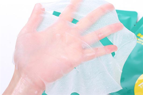 綠芙芙面膜怎么樣 綠芙芙用完需要洗臉嗎 綠芙芙面膜怎么樣 綠芙芙用完需要洗臉嗎