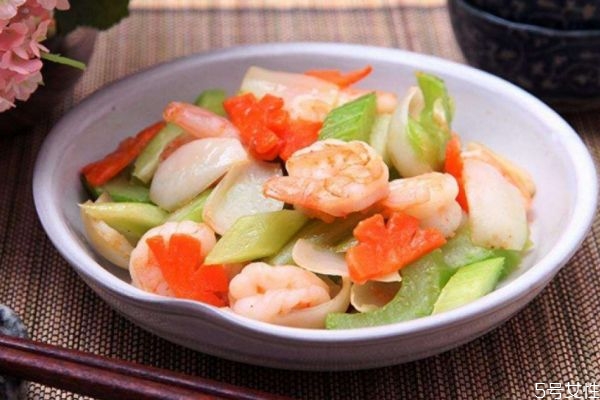 百合可以吃嗎 百合可以怎么吃呢 百合可以吃嗎 百合可以怎么吃呢