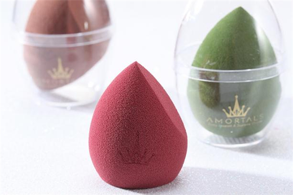 爾木萄美妝蛋真假辨別 爾木萄美妝蛋掉色正常嗎 爾木萄美妝蛋真假辨別 爾木萄美妝蛋掉色正常嗎