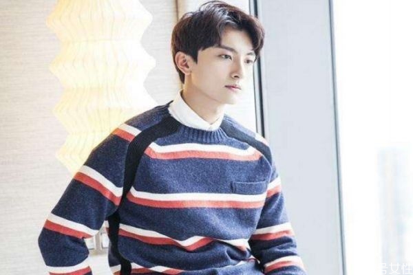 怎么撩妹子找話題聊天 撩妹技巧套路 怎么撩妹子找話題聊天 撩妹技巧套路