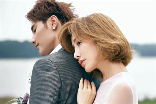 情侶過早同居會怎樣 跟男朋友過早同居好嗎 情侶過早同居會怎樣 跟男朋友過早同居好嗎