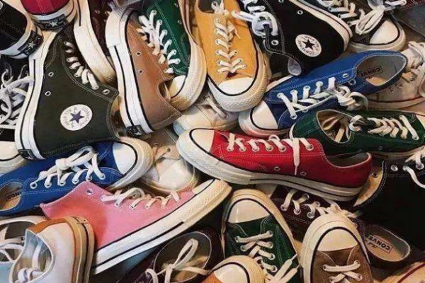 匡威1970s和常青款的區(qū)別 匡威鞋子好搭配嗎