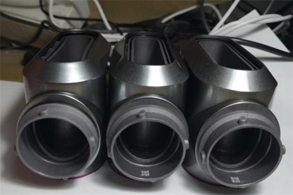 戴森卷發(fā)棒真假對(duì)比 戴森卷發(fā)棒真假鑒定 戴森卷發(fā)棒真假對(duì)比 戴森卷發(fā)棒真假鑒定