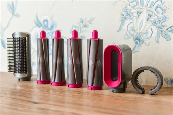 戴森卷發(fā)棒真假對(duì)比 戴森卷發(fā)棒真假鑒定 戴森卷發(fā)棒真假對(duì)比 戴森卷發(fā)棒真假鑒定