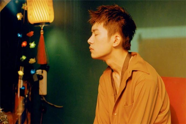 鋼夾燙效果自然嗎 鋼夾燙可以只燙頭頂嗎 鋼夾燙效果自然嗎 鋼夾燙可以只燙頭頂嗎