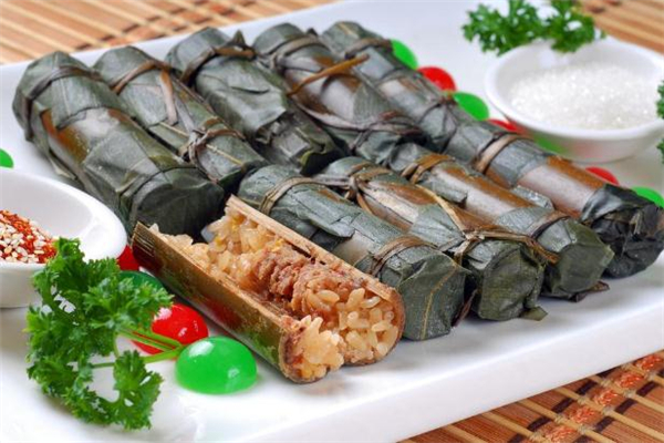 竹筒粽子是蒸還是水煮 竹筒粽子煮多長(zhǎng)時(shí)間 竹筒粽子是蒸還是水煮 竹筒粽子煮多長(zhǎng)時(shí)間