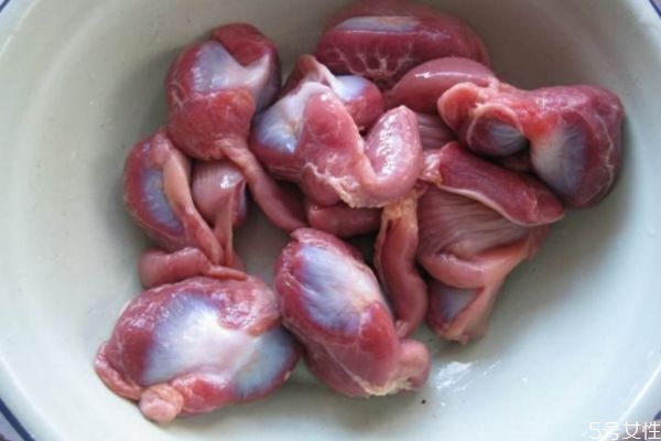 吃雞胗會上火嗎 雞胗可以經(jīng)常嗎 吃雞胗會上火嗎 雞胗可以經(jīng)常嗎