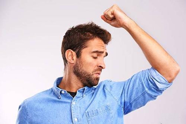 健身狐臭會加重嗎 狐臭哪個季節(jié)最嚴重 健身狐臭會加重嗎 狐臭哪個季節(jié)最嚴重