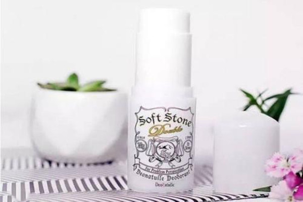 用止汗露會加重狐臭嗎 用止汗露腋下癢怎么辦 用止汗露會加重狐臭嗎 用止汗露腋下癢怎么辦