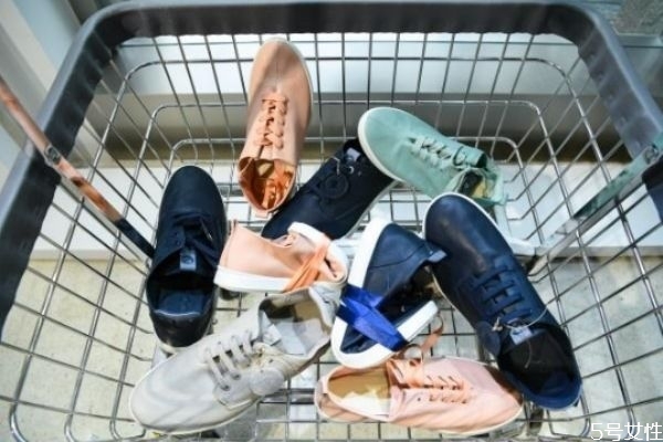 ecco適合什么人群 ecco品牌介紹 ecco適合什么人群 ecco品牌介紹