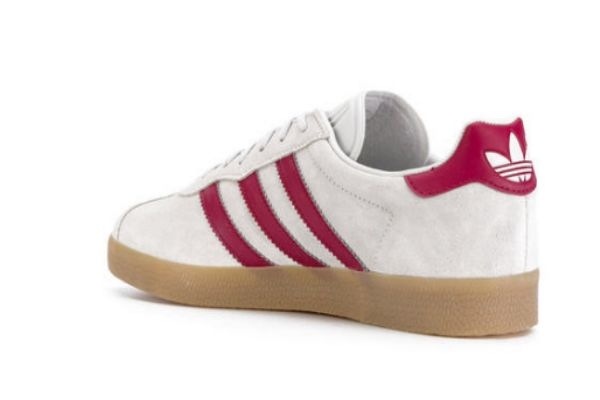 適合女生夏天穿的球鞋推薦 好看的碎花運(yùn)動(dòng)鞋推薦 適合女生夏天穿的球鞋推薦 好看的碎花運(yùn)動(dòng)鞋推薦