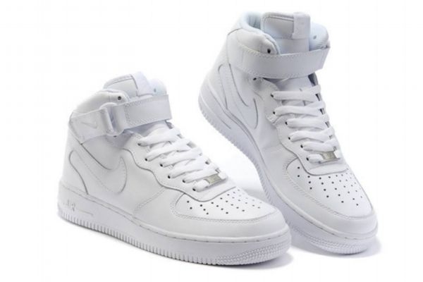 高幫鞋鞋帶系法不露頭 高幫鞋配什么長度襪子 高幫鞋鞋帶系法不露頭 高幫鞋配什么長度襪子