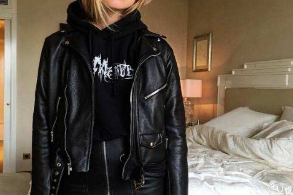 皮衣發(fā)霉怎么辦 皮衣發(fā)霉了怎么打理 皮衣發(fā)霉怎么辦 皮衣發(fā)霉了怎么打理