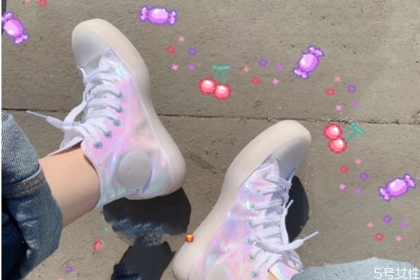 匡威鐳射果凍在哪買 匡威聯(lián)名七彩果凍鐳射價格 匡威鐳射果凍在哪買 匡威聯(lián)名七彩果凍鐳射價格