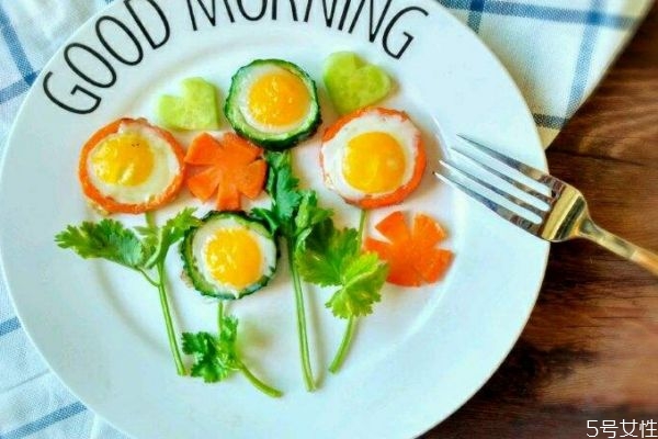 寶寶早餐吃什么好呢 寶寶營養(yǎng)早餐有什么呢 寶寶早餐吃什么好呢 寶寶營養(yǎng)早餐有什么呢