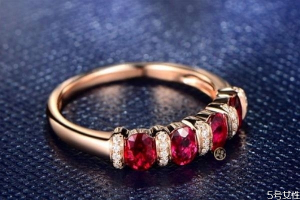 紅寶石有哪些品種 紅寶石產(chǎn)地品質(zhì)差異詳細(xì)介紹 紅寶石有哪些品種 紅寶石產(chǎn)地品質(zhì)差異詳細(xì)介紹