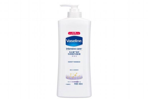 酒店潤(rùn)膚露可以擦臉嗎 潤(rùn)膚露的最佳用量 酒店潤(rùn)膚露可以擦臉嗎 潤(rùn)膚露的最佳用量