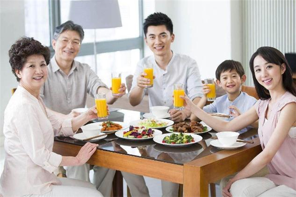 夫妻過年各回各家好嗎 夫妻過年可以分開過嗎 夫妻過年各回各家好嗎 夫妻過年可以分開過嗎