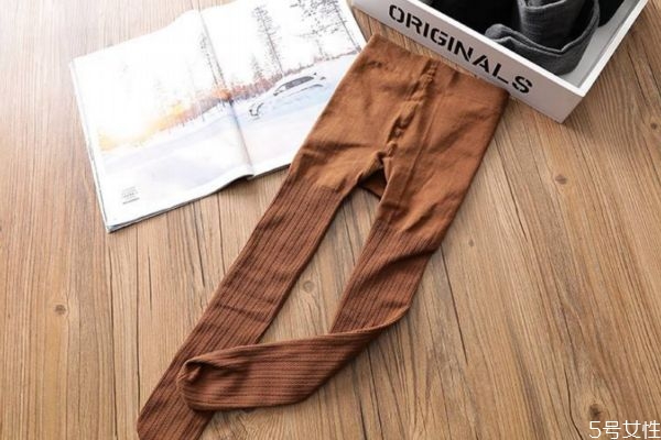 連褲襪怎么分辨前后 連褲襪怎么穿 連褲襪怎么分辨前后 連褲襪怎么穿