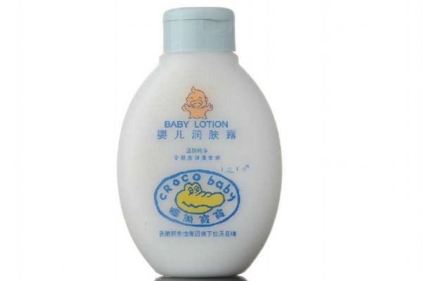 潤膚露可以每天用嗎 潤膚露和潤膚油的區(qū)別 潤膚露可以每天用嗎 潤膚露和潤膚油的區(qū)別