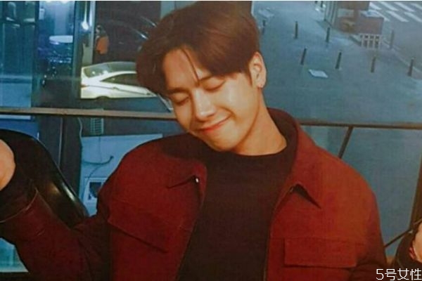 男人出軌后的前兆 男人出軌的20種表現(xiàn) 男人出軌后的前兆 男人出軌的20種表現(xiàn)