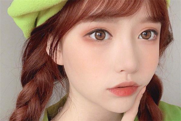 煙草棕色需要漂嗎 煙草棕色頭發(fā)染太黃怎么辦 煙草棕色需要漂嗎 煙草棕色頭發(fā)染太黃怎么辦