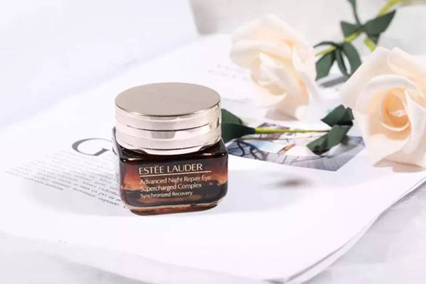 雅詩(shī)蘭黛抗藍(lán)光眼霜正確使用方法 雅詩(shī)蘭黛抗藍(lán)光眼霜價(jià)格如何