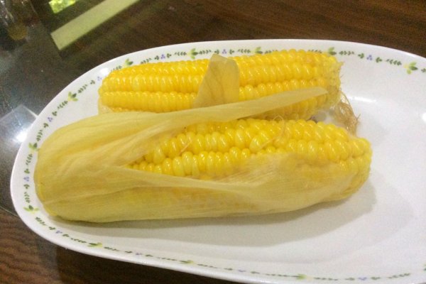 一天適合吃幾根玉米 玉米吃多了會(huì)怎樣 一天適合吃幾根玉米 玉米吃多了會(huì)怎樣