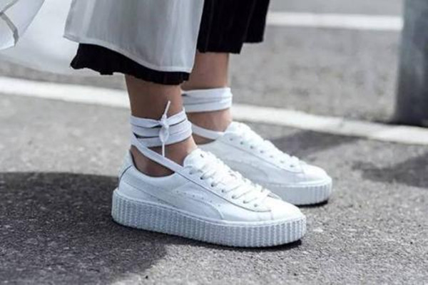 小白鞋有哪些款式 小白鞋是運動鞋嗎 小白鞋有哪些款式 小白鞋是運動鞋嗎