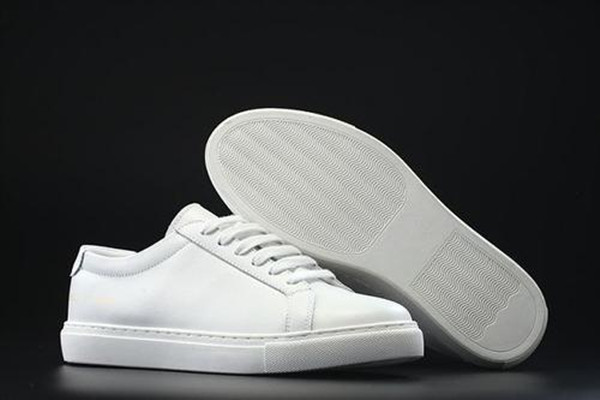 小白鞋有哪些款式 小白鞋是運動鞋嗎 小白鞋有哪些款式 小白鞋是運動鞋嗎